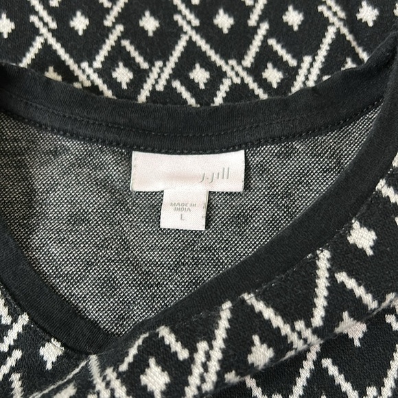 J.Jill Long Sleeve Two Pocket Top Geometric Black & White Pattern Size Large - Picture 7 of 7